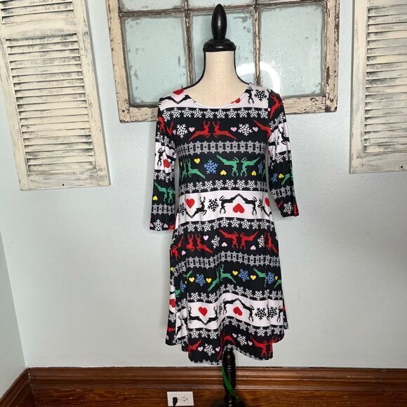 NWT Adorable Christmas Dress - Picture 1 of 9